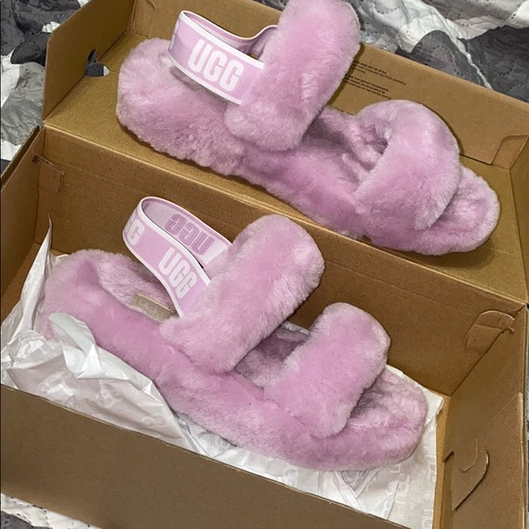 UGG Shoes - SALE 💎 Ugg Oh Yeah Pink Fluff Slipper Slides